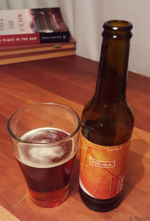 Verre et bouteille de bière Saak de la brasserie Põhjala