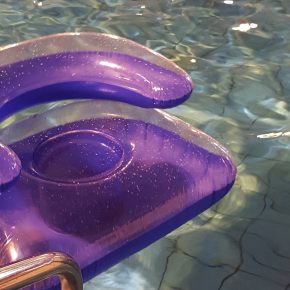 Siège gonflable au Good Morning Rennes #2 à la Piscine des Gayeulles