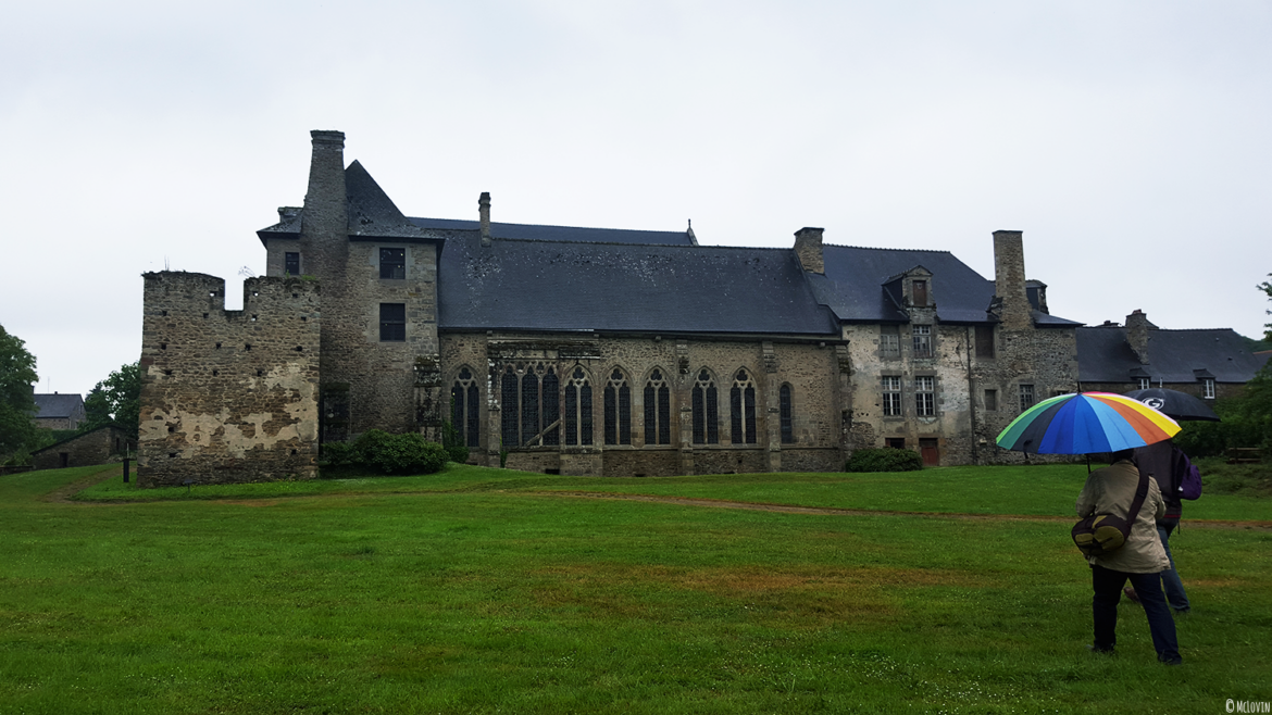 L'abbaye Saint-Magloire de Léhon sous la pluie lors de l'Instameet Dinan Léhon 2016