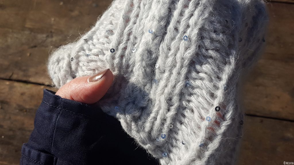 L'intérieur de mon bonnet Chic de Phildar tricoté à la main.