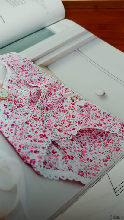 La culotte "Pique-nique champêtre" du livre de couture "Coudre sa lingerie" de Katherine Sheers et Laura Stanford.