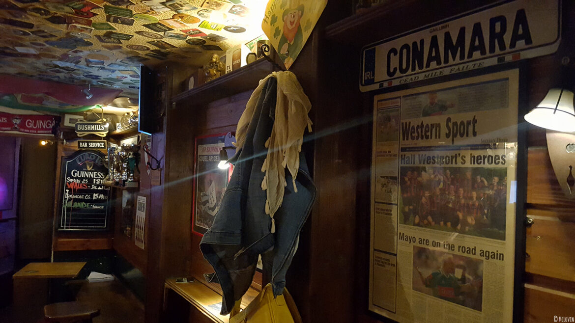 L'intérieur du Westport Inn, bar et pub irlandais à Rennes.