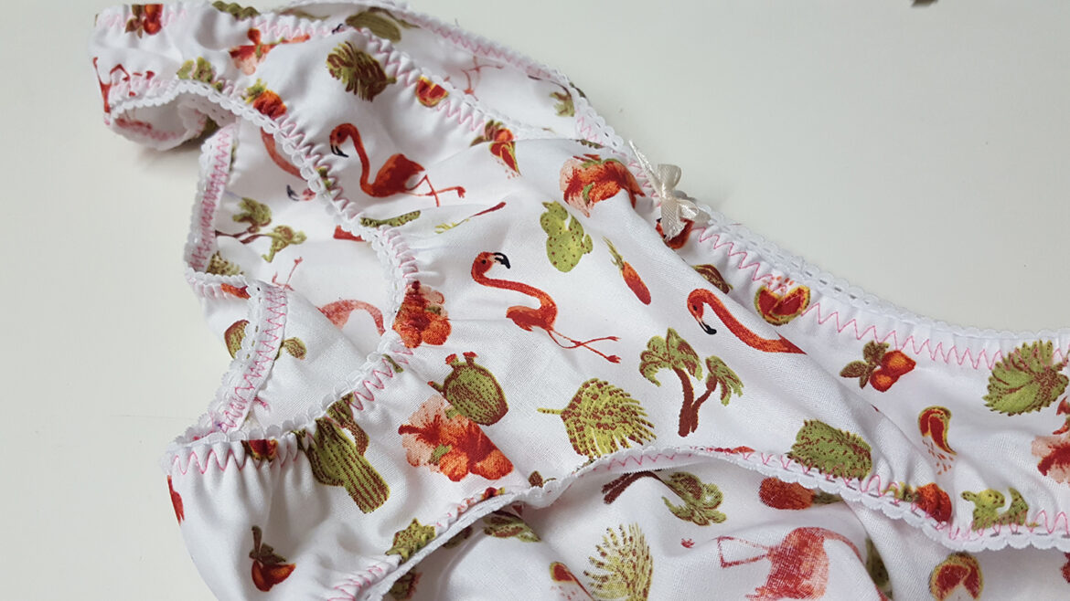 Ma culotte "Pique-Nique Champêtre" du livre "Coudre sa lingerie" de Katherine Sheers et Laura Stanford est terminée !