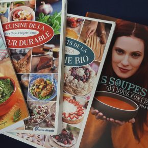 Les livres de cuisine "La cuisine de la minceur durable", "Les secrets de la pâtisserie bio" de Marie Chioca aux éditions Terre Vivante, "Des soupes qui nous font du bien" de Clea et Clémence Catz aux éditions La Plage et "La cuisine zéro déchet" de Stéphanie Faustin aux éditions Rue de l'Echiquier pour manger mieux !